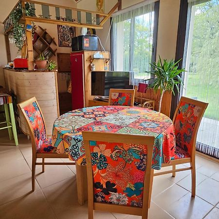 Bed and Breakfast Le Domaine Des Sources à Landévant Extérieur photo